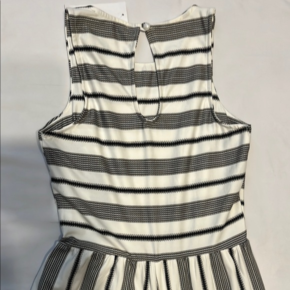 Black and White Striped Palazzo Jumpsuit - Picture 6 of 12